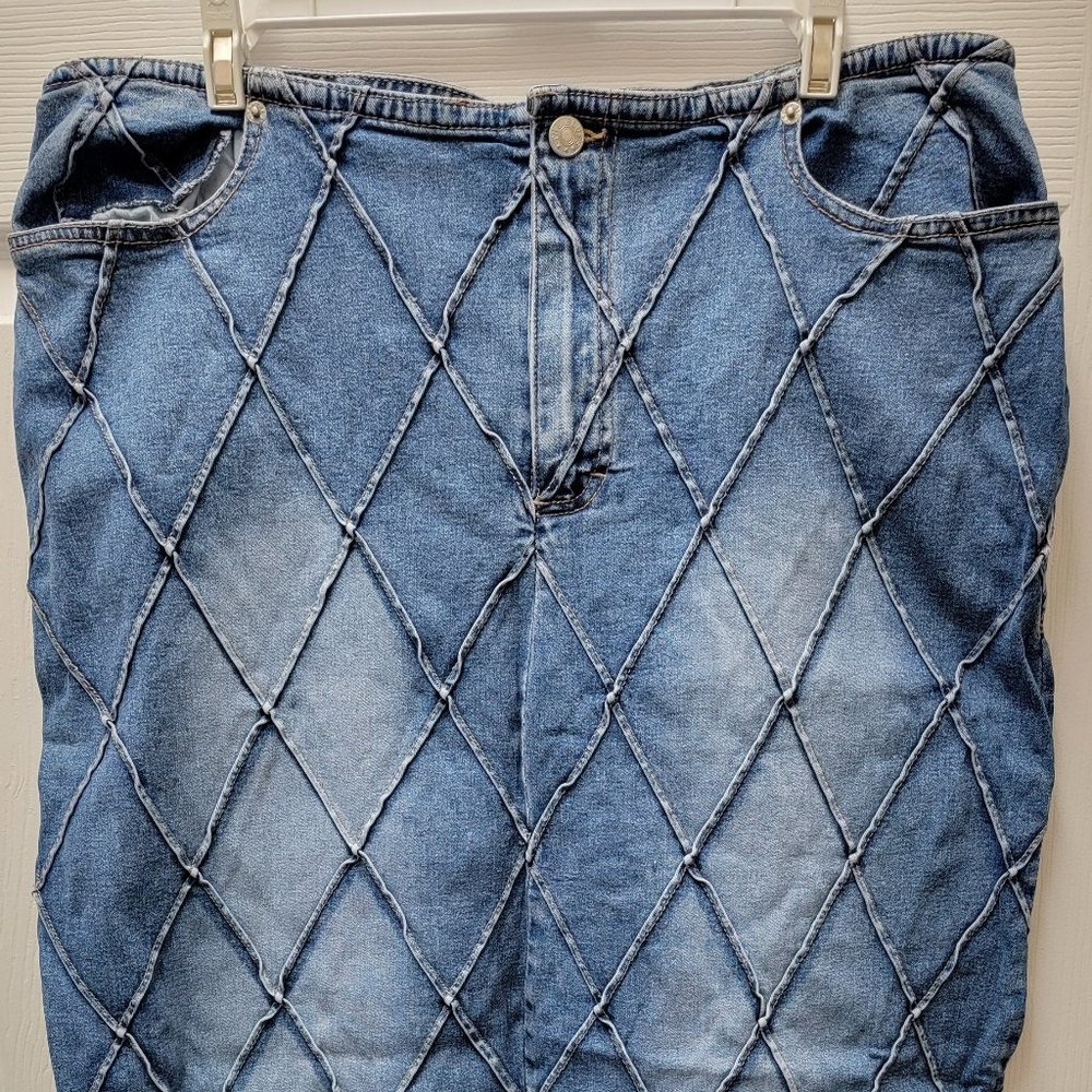 The Blue Denim Skirt 20